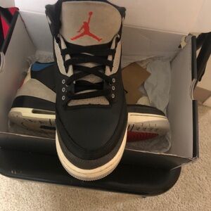 Jordan Men's Black and Cream Sneakers